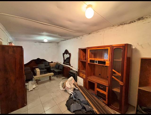 5 BEDROOM HOUSE FOR SALE IN RUSSELS REST